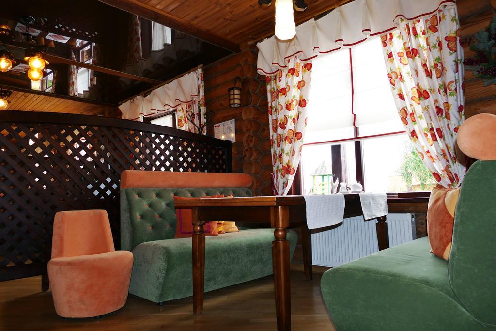 Комплекс Відпочинку Пампушка & Подушка Hotel Burlach'ya Balka ภายนอก รูปภาพ
