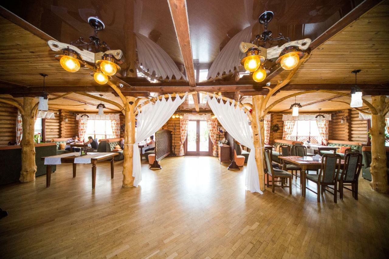 Комплекс Відпочинку Пампушка & Подушка Hotel Burlach'ya Balka ภายนอก รูปภาพ