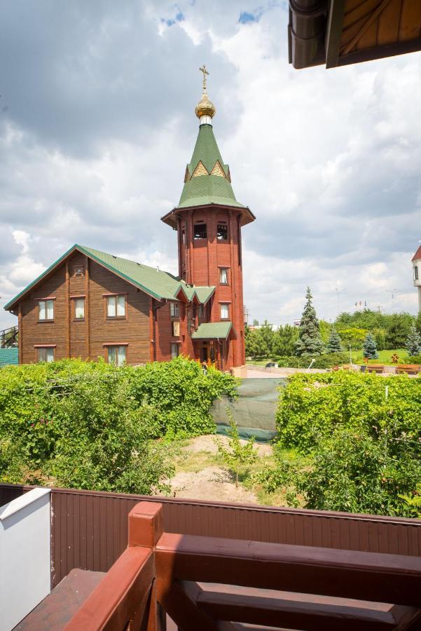 Комплекс Відпочинку Пампушка & Подушка Hotel Burlach'ya Balka ภายนอก รูปภาพ