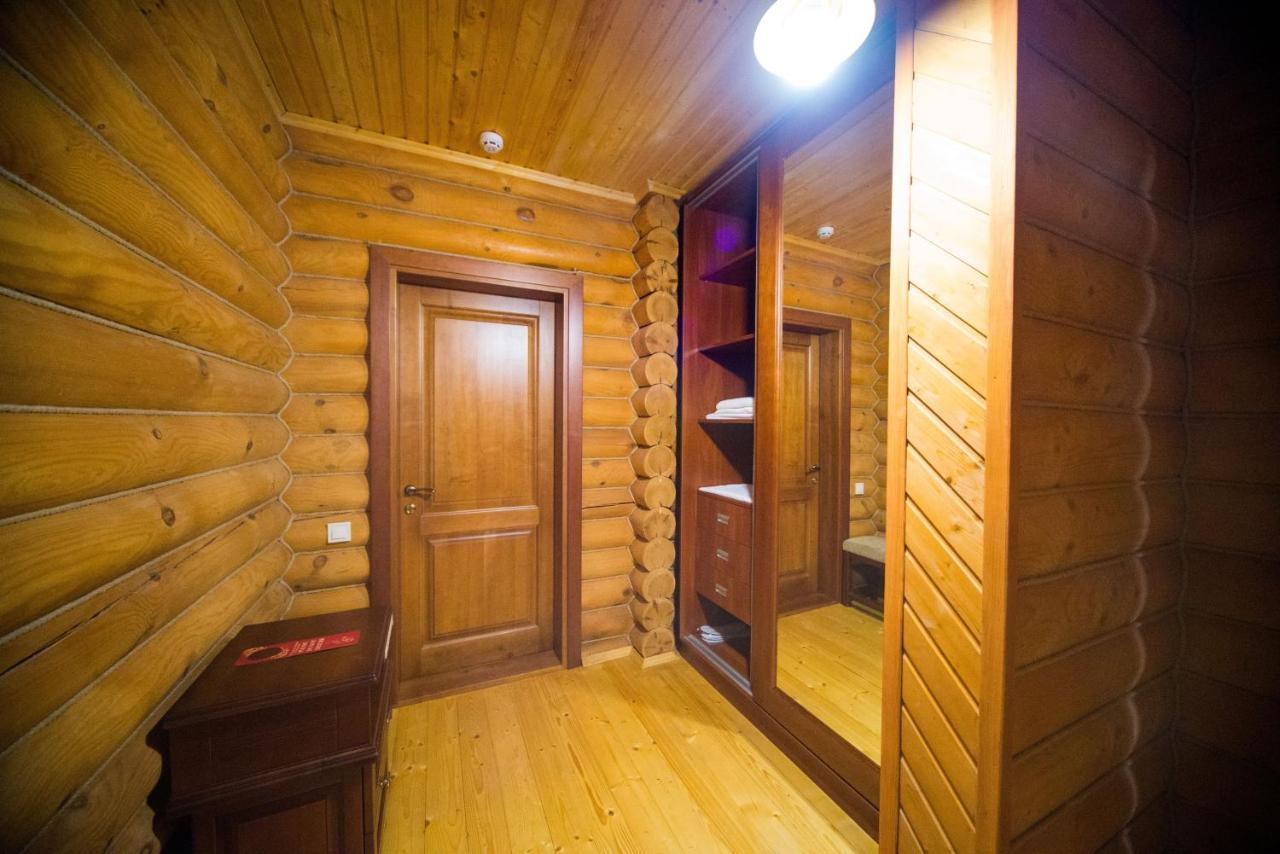 Комплекс Відпочинку Пампушка & Подушка Hotel Burlach'ya Balka ภายนอก รูปภาพ
