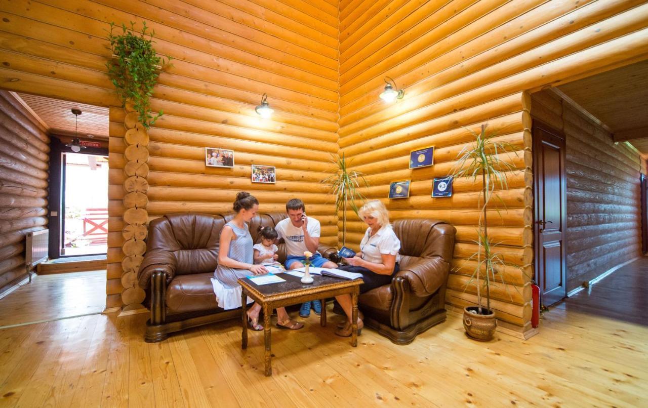Комплекс Відпочинку Пампушка & Подушка Hotel Burlach'ya Balka ภายนอก รูปภาพ