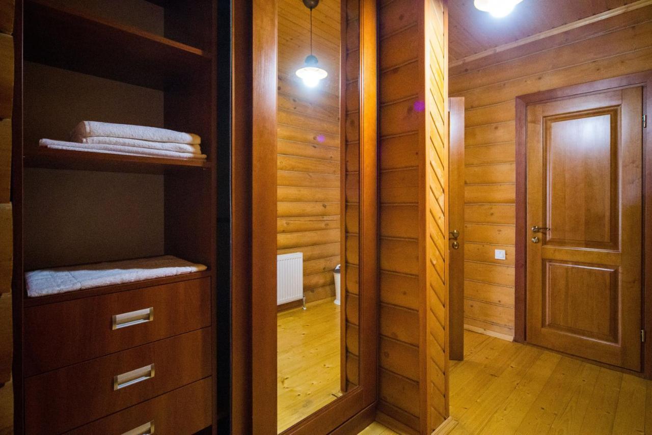 Комплекс Відпочинку Пампушка & Подушка Hotel Burlach'ya Balka ภายนอก รูปภาพ