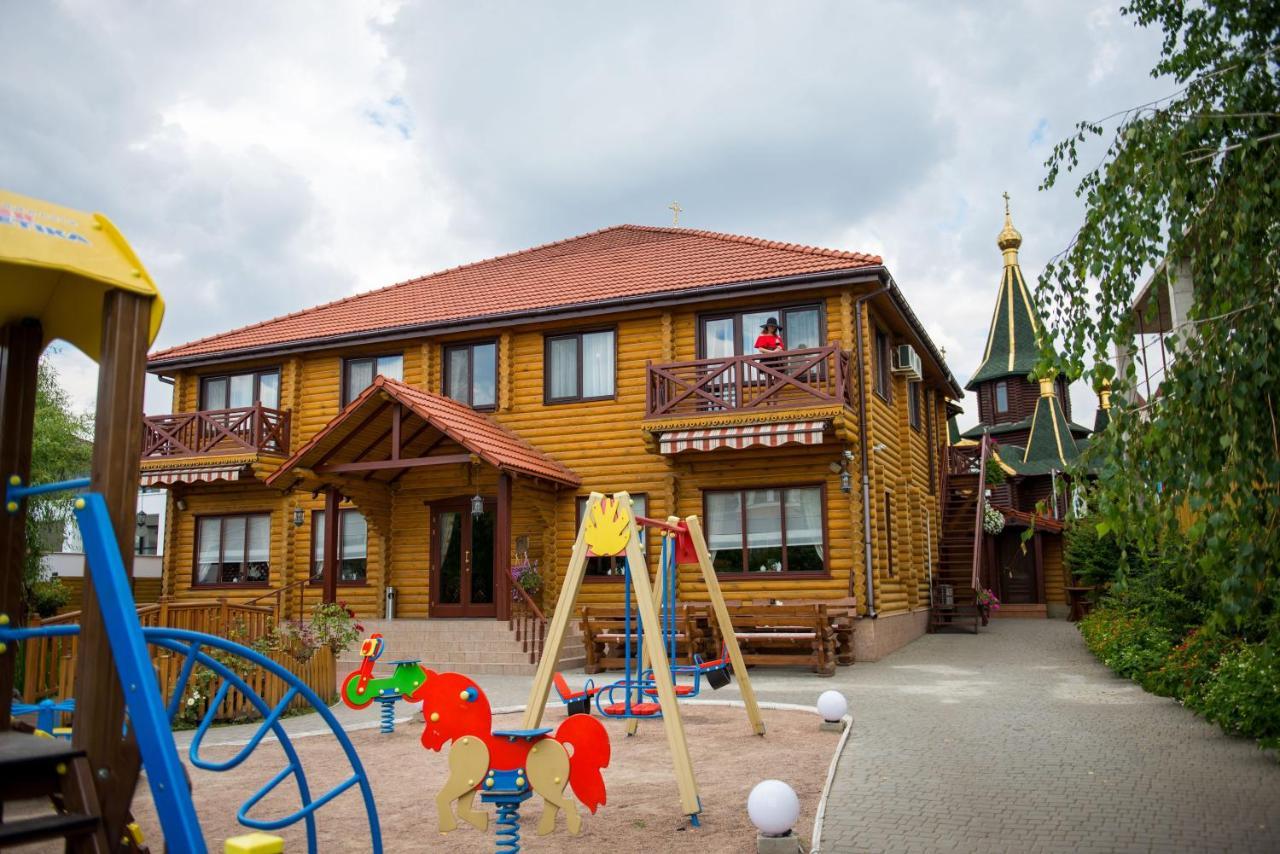Комплекс Відпочинку Пампушка & Подушка Hotel Burlach'ya Balka ภายนอก รูปภาพ